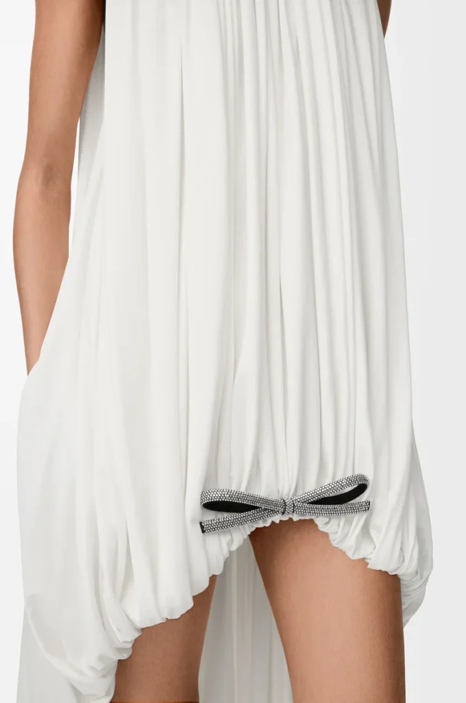 Abito drappeggiato in seta bianco