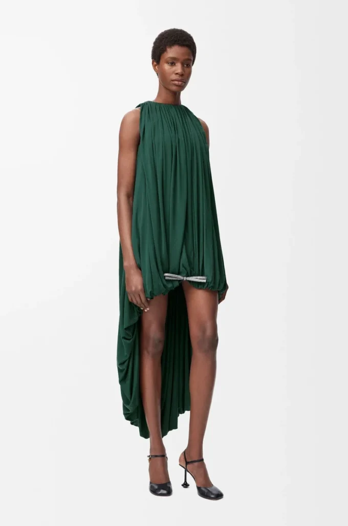 Abito drappeggiato in seta verde