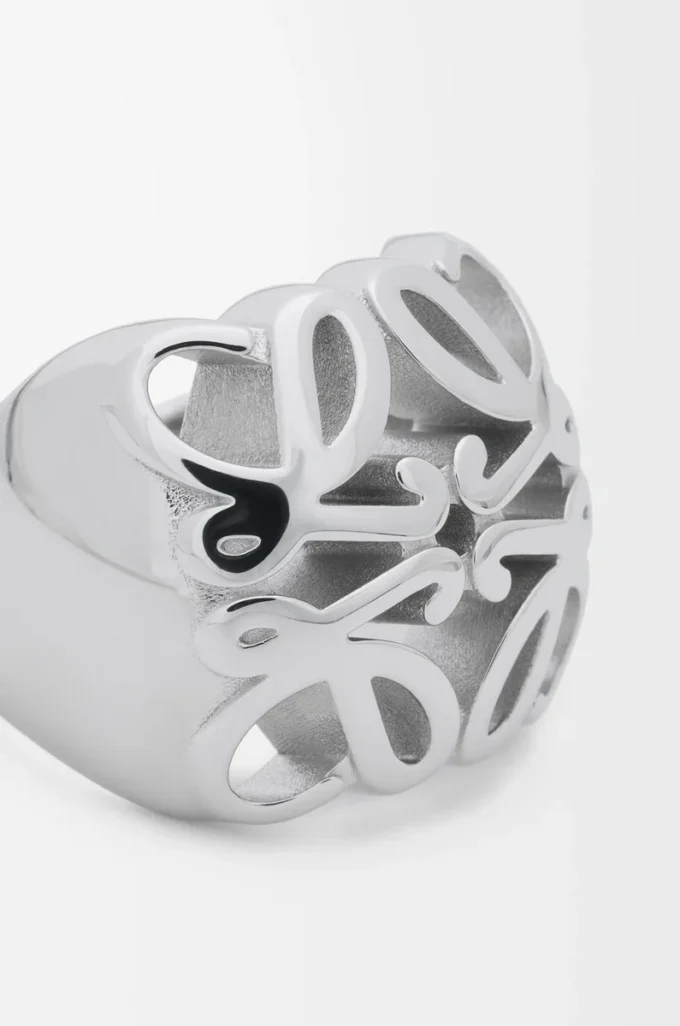 Anello con sigillo Anagram Bombé in argento sterling Argento Anello con sigillo Anagram Bombé in argento sterling Argento