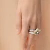 Anello Flor in argento sterling e cristalli Giallo/Argento Anello Flor in argento sterling e cristalli Giallo/Argento