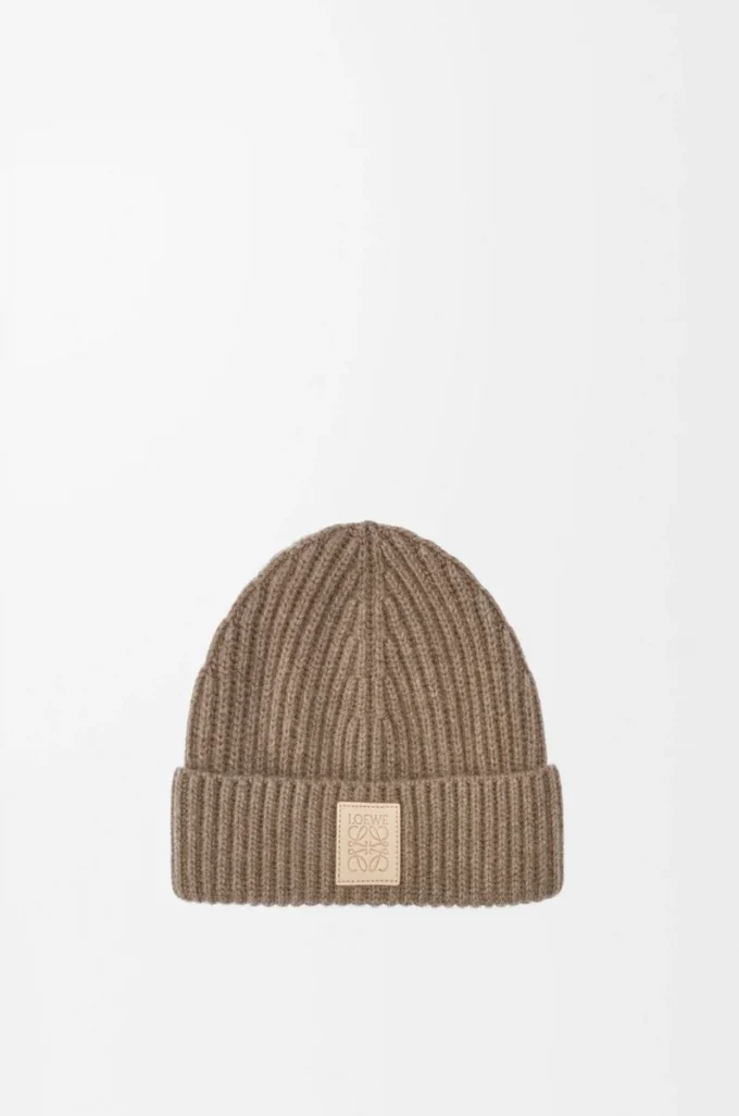 Berretto in cashmere beige Berretto in cashmere beige