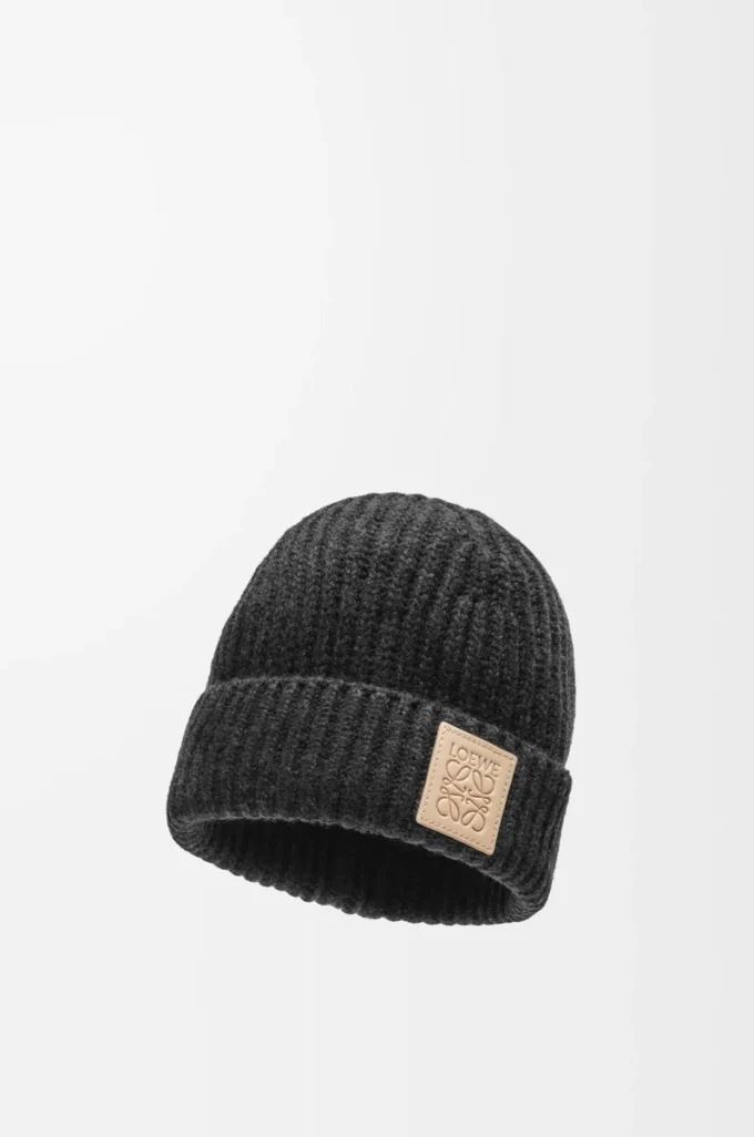 Berretto in cashmere nero Berretto in cashmere nero