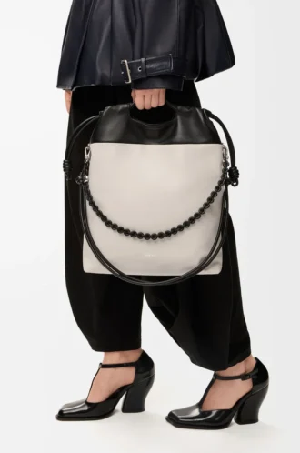Borsa a mano Flamenco in morbida pelle di agnello nappa Light Ghost/Black