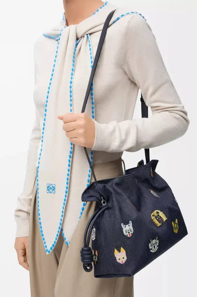 Borsa a mano Flamenco media Cats in denim ricamato Blu Borsa a mano Flamenco media Cats in denim ricamato Blu