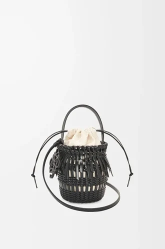 Borsa a secchiello con frange in pelle di vitello Nero