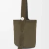 Borsa a secchiello Pebble grande in pelle di vitello scamosciata Dark Olive Borsa a secchiello Pebble grande in pelle di vitello scamosciata Dark Olive