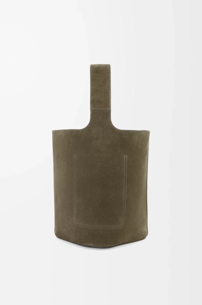 Borsa a secchiello Pebble grande in pelle di vitello scamosciata Dark Olive Borsa a secchiello Pebble grande in pelle di vitello scamosciata Dark Olive