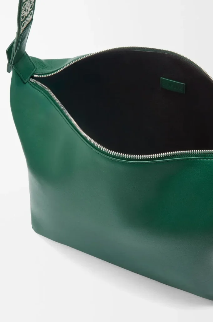 Borsa a tracolla Cubi in morbida pelle di vitello liscia e jacquard Evergreen