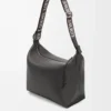 Borsa a tracolla Cubi in morbida pelle di vitello liscia e jacquard grigio scuro Borsa a tracolla Cubi in morbida pelle di vitello liscia e jacquard grigio scuro