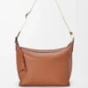 Borsa a tracolla Cubi in morbida pelle di vitello liscia e jacquard marrone chiaro