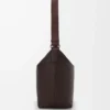 Borsa a tracolla Cubi in morbida pelle di vitello martellata color rosso sangue di bue