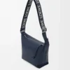 Borsa a tracolla Cubi piccola in morbida pelle di vitello liscia e jacquard Deep Navy