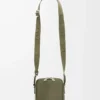 Borsa a tracolla verticale in pelle di vitello satinata verde kaki Borsa a tracolla verticale in pelle di vitello satinata verde kaki