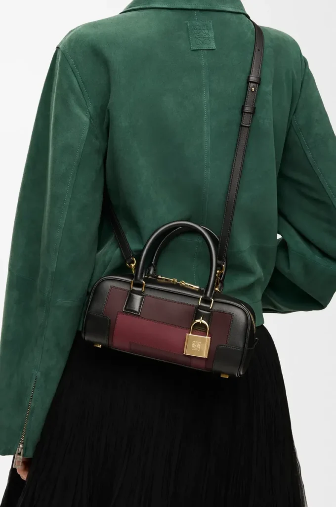 Borsa Amazona 23 corta in pelle di vitello nappa Nero/Borgogna Borsa Amazona 23 corta in pelle di vitello nappa Nero/Borgogna