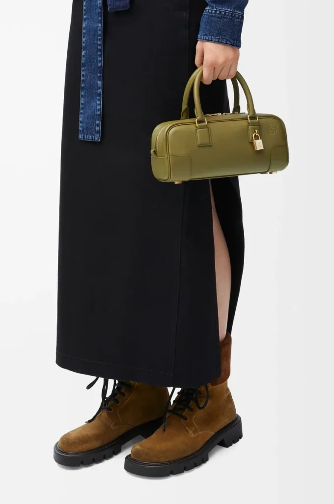 Borsa Amazona 23 corta in pelle di vitello nappa Olive Borsa Amazona 23 corta in pelle di vitello nappa Olive