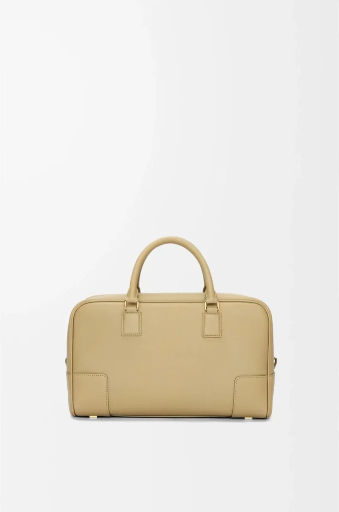 Borsa Amazona 28 in pelle di vitello nappa verde argilla Borsa Amazona 28 in pelle di vitello nappa verde argilla