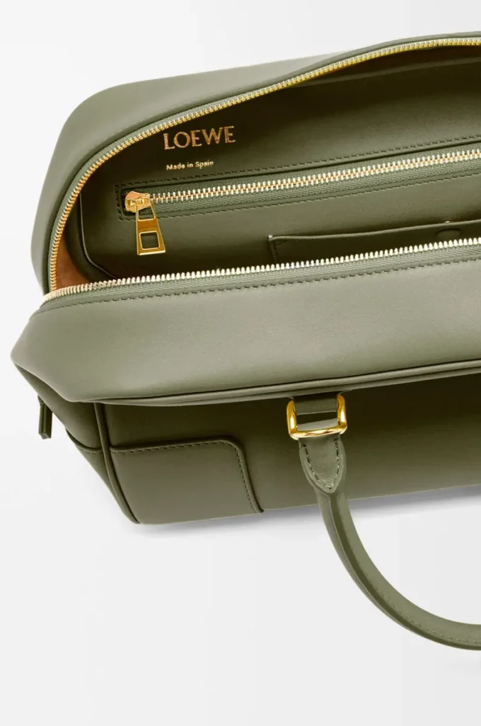 Borsa Amazona 28 in pelle di vitello nappa verde avocado Borsa Amazona 28 in pelle di vitello nappa verde avocado