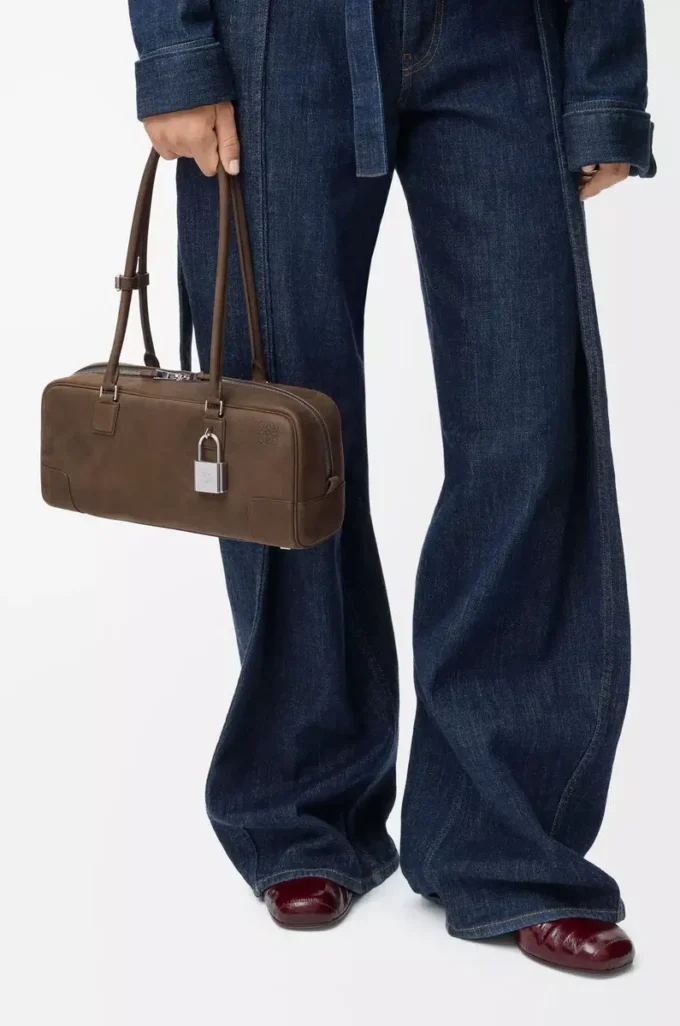 Borsa Amazona 31 corta in nubuck granulato Tundra Borsa Amazona 31 corta in nubuck granulato Tundra