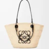 Borsa Anagram Basket media in palma iraca e pelle di vitello Naturale/Nero