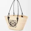 Borsa Anagram Basket media in palma iraca e pelle di vitello Naturale/Nero