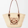 Borsa Anagram Basket media in palma iraca e pelle di vitello Naturale/Tan Borsa Anagram Basket media in palma iraca e pelle di vitello Naturale/Tan