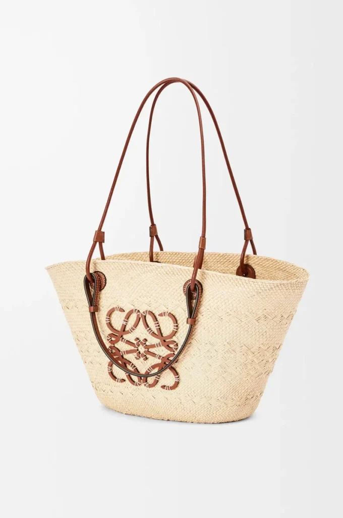 Borsa Anagram Basket media in palma iraca e pelle di vitello Naturale/Tan Borsa Anagram Basket media in palma iraca e pelle di vitello Naturale/Tan