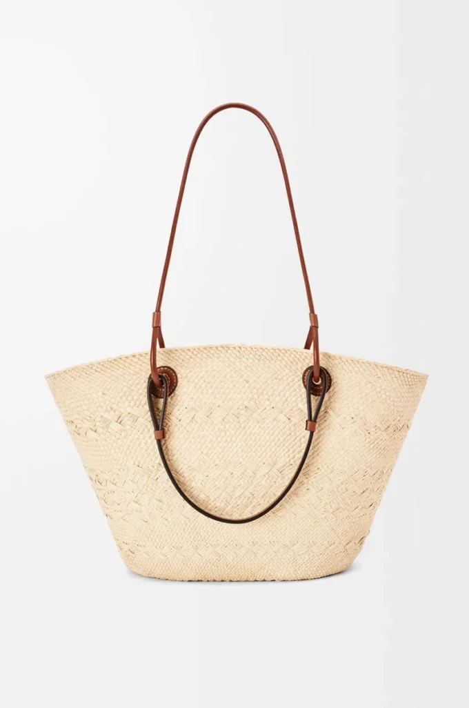 Borsa Anagram Basket media in palma iraca e pelle di vitello Naturale/Tan Borsa Anagram Basket media in palma iraca e pelle di vitello Naturale/Tan