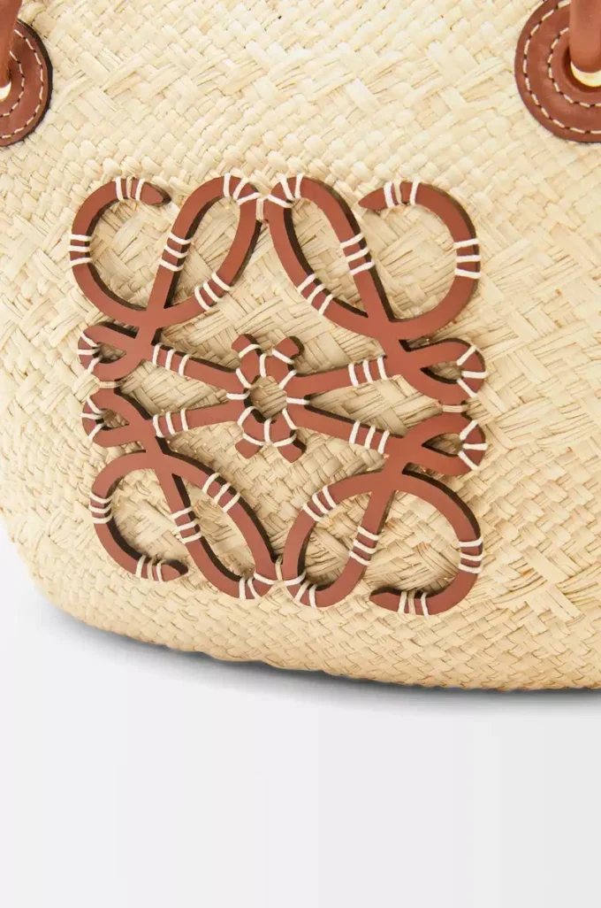 Borsa Anagram Basket piccola in palma iraca e pelle di vitello Naturale/Tan Borsa Anagram Basket piccola in palma iraca e pelle di vitello Naturale/Tan