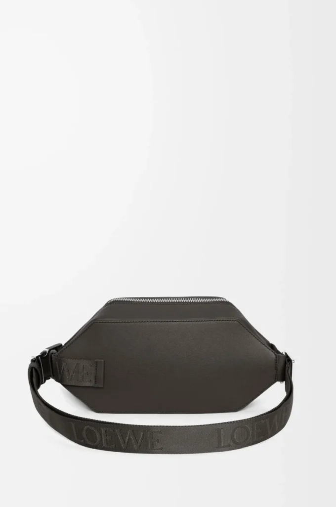 Borsa convertibile in classica pelle di vitello grigio scuro Borsa convertibile in classica pelle di vitello grigio scuro