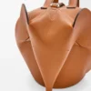 Borsa Elephant grande in pelle di vitello classica Tan