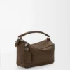 Borsa Featherlight Puzzle piccola in nubuck granulato Tundra