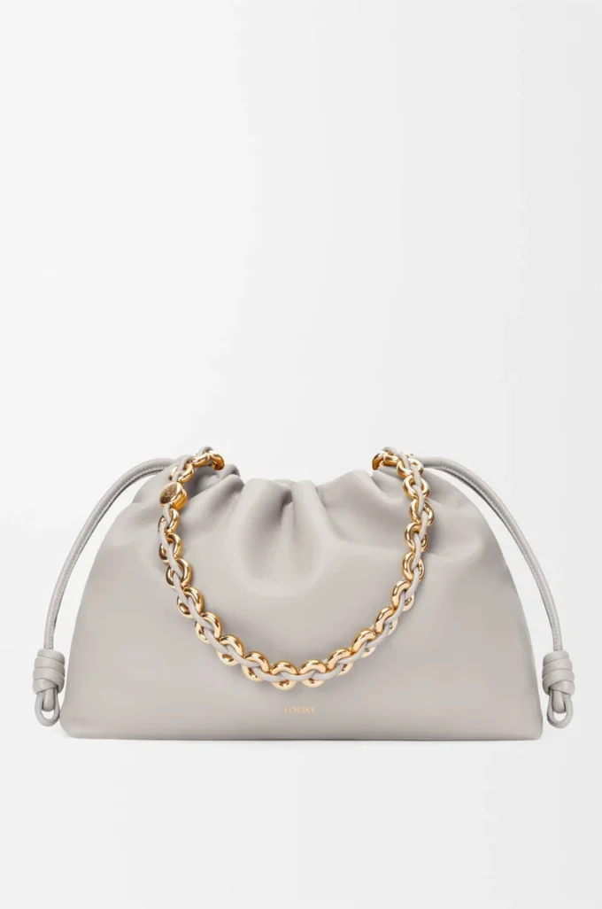 Borsa Flamenco grande in morbida pelle di agnello nappa grigio conchiglia Borsa Flamenco grande in morbida pelle di agnello nappa grigio conchiglia