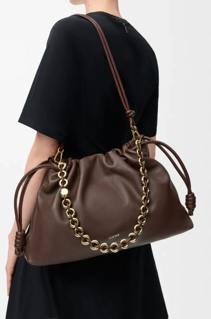 Borsa Flamenco grande in morbida pelle di agnello nappa Marrone scuro Borsa Flamenco grande in morbida pelle di agnello nappa Marrone scuro