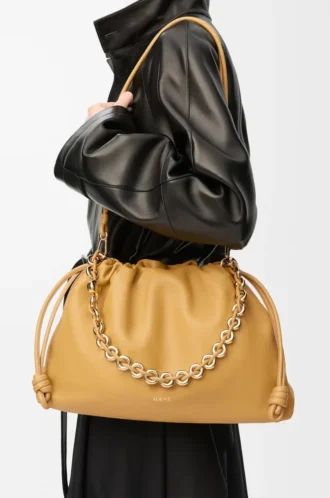 Borsa Flamenco grande in morbida pelle di agnello nappa Sahara