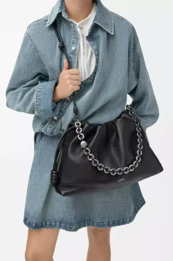 Borsa Flamenco grande in pelle di vitello a grana fine nera Borsa Flamenco grande in pelle di vitello a grana fine nera