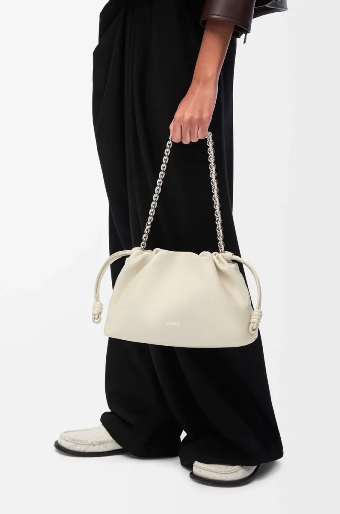 Borsa Flamenco media in morbida pelle di agnello nappa Sea Salt
