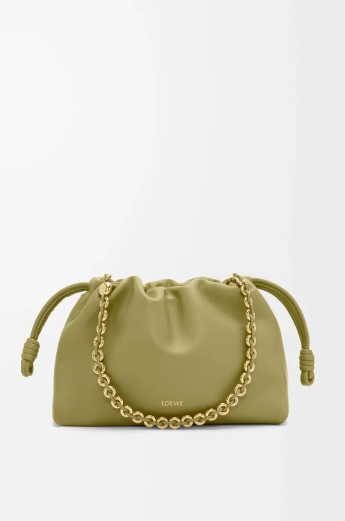 Borsa Flamenco media in morbida pelle di agnello nappa verde muschio chiaro