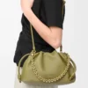 Borsa Flamenco media in morbida pelle di agnello nappa verde muschio chiaro
