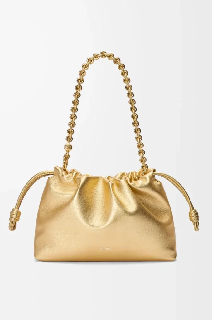 Borsa Flamenco media in pelle di agnello laminata color oro