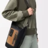 Borsa Flex Loop piccola in tela e pelle scamosciata Black/Dark Gold