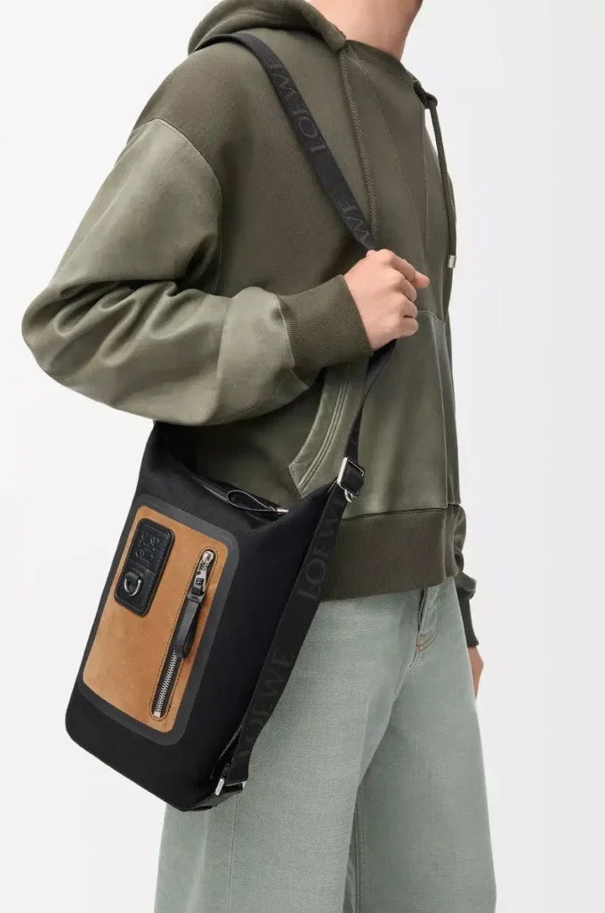 Borsa Flex Loop piccola in tela e pelle scamosciata Black/Dark Gold