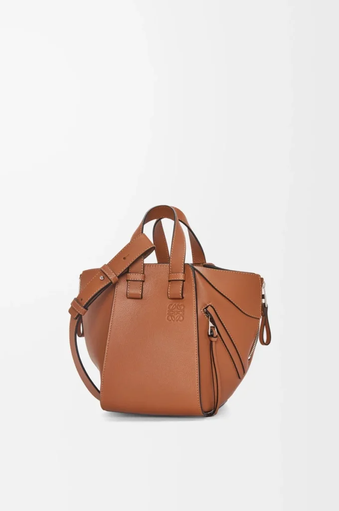 Borsa Hammock compatta in classica pelle di vitello marrone chiaro