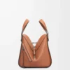 Borsa Hammock compatta in classica pelle di vitello marrone chiaro