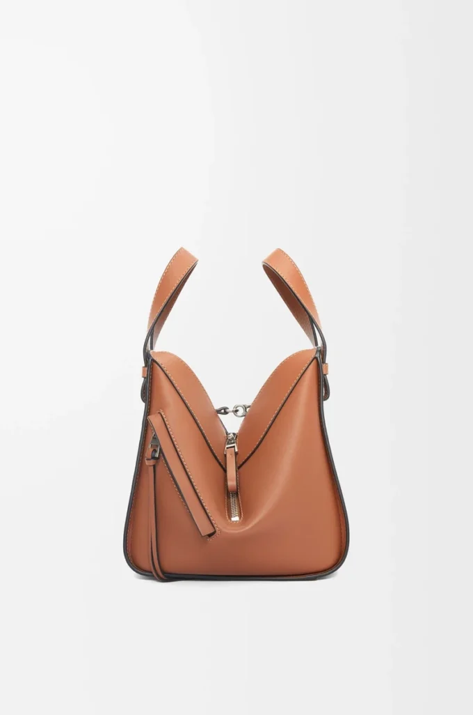 Borsa Hammock compatta in classica pelle di vitello marrone chiaro