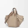 Borsa Hammock piccola in morbida pelle di vitello martellata color sabbia