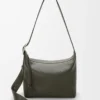 Borsa hobo Loop in morbida pelle di vitello martellata color kaki scuro Borsa hobo Loop in morbida pelle di vitello martellata color kaki scuro