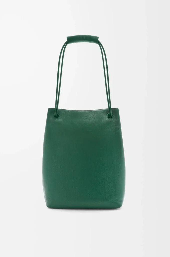 Borsa hobo Pebble in morbida pelle di vitello martellata Evergreen Borsa hobo Pebble in morbida pelle di vitello martellata Evergreen