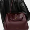 Borsa Madrid grande in morbida pelle di vitello bordeaux scuro Borsa Madrid grande in morbida pelle di vitello bordeaux scuro