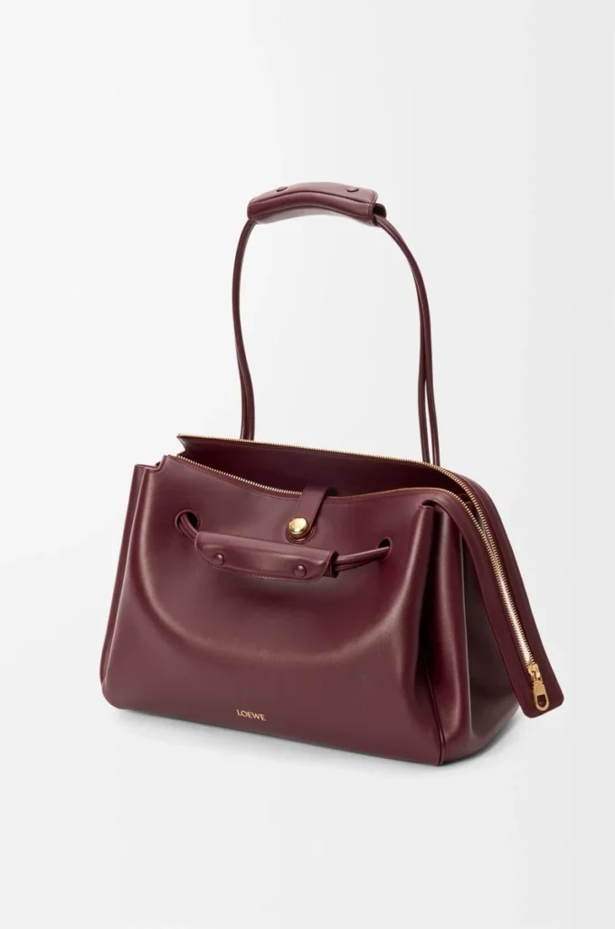 Borsa Madrid grande in morbida pelle di vitello bordeaux scuro Borsa Madrid grande in morbida pelle di vitello bordeaux scuro