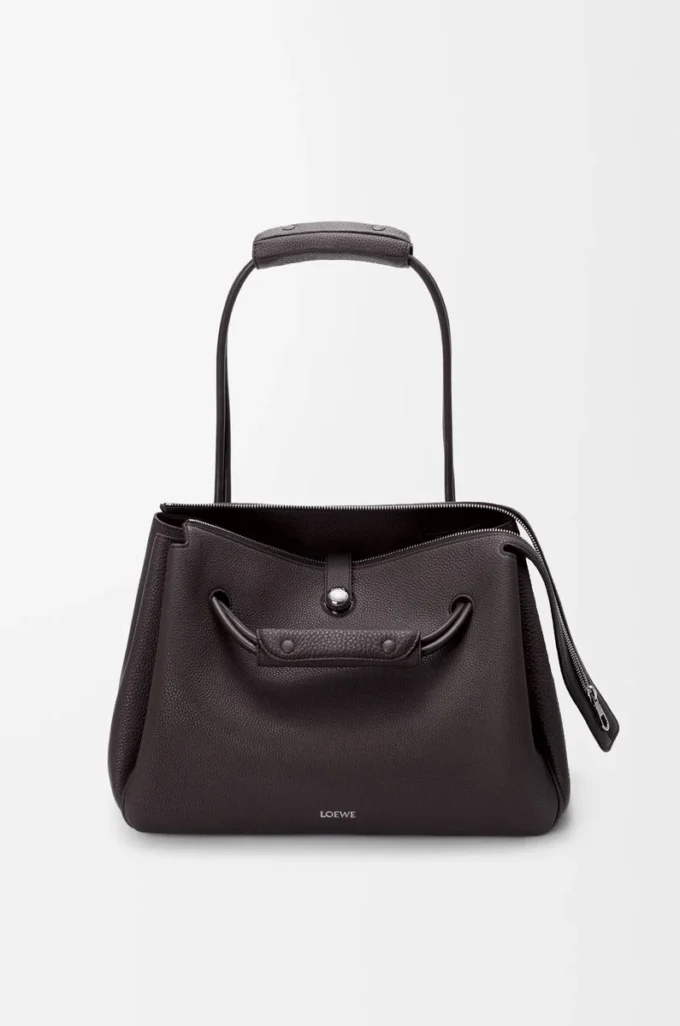 Borsa Madrid grande in morbida pelle di vitello martellata Dark Ebony Borsa Madrid grande in morbida pelle di vitello martellata Dark Ebony